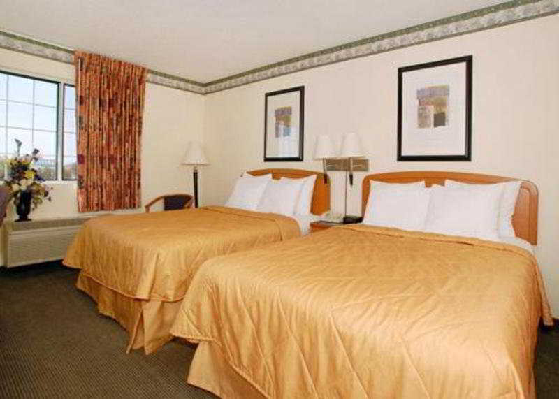Baymont By Wyndham Fort Wayne Kültér fotó