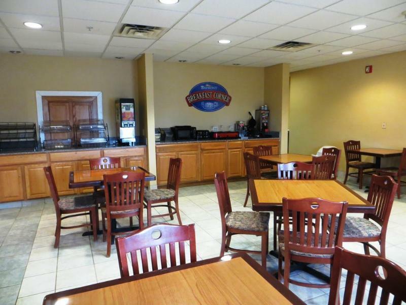 Baymont By Wyndham Fort Wayne Kültér fotó